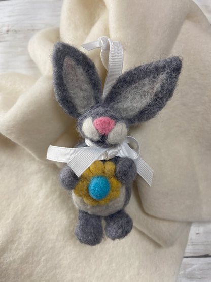 Bauble Bunny With Flower