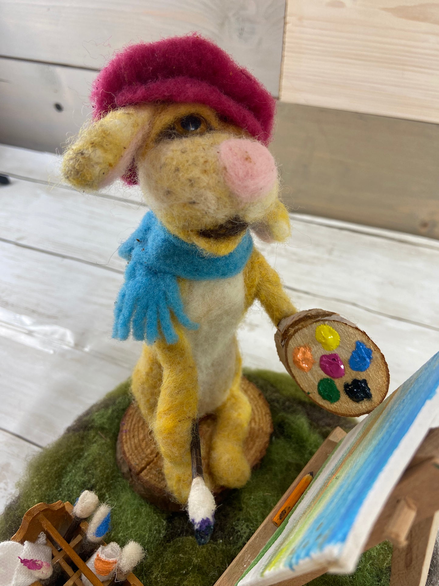 Pablo the Painter - Needle Felted Scene