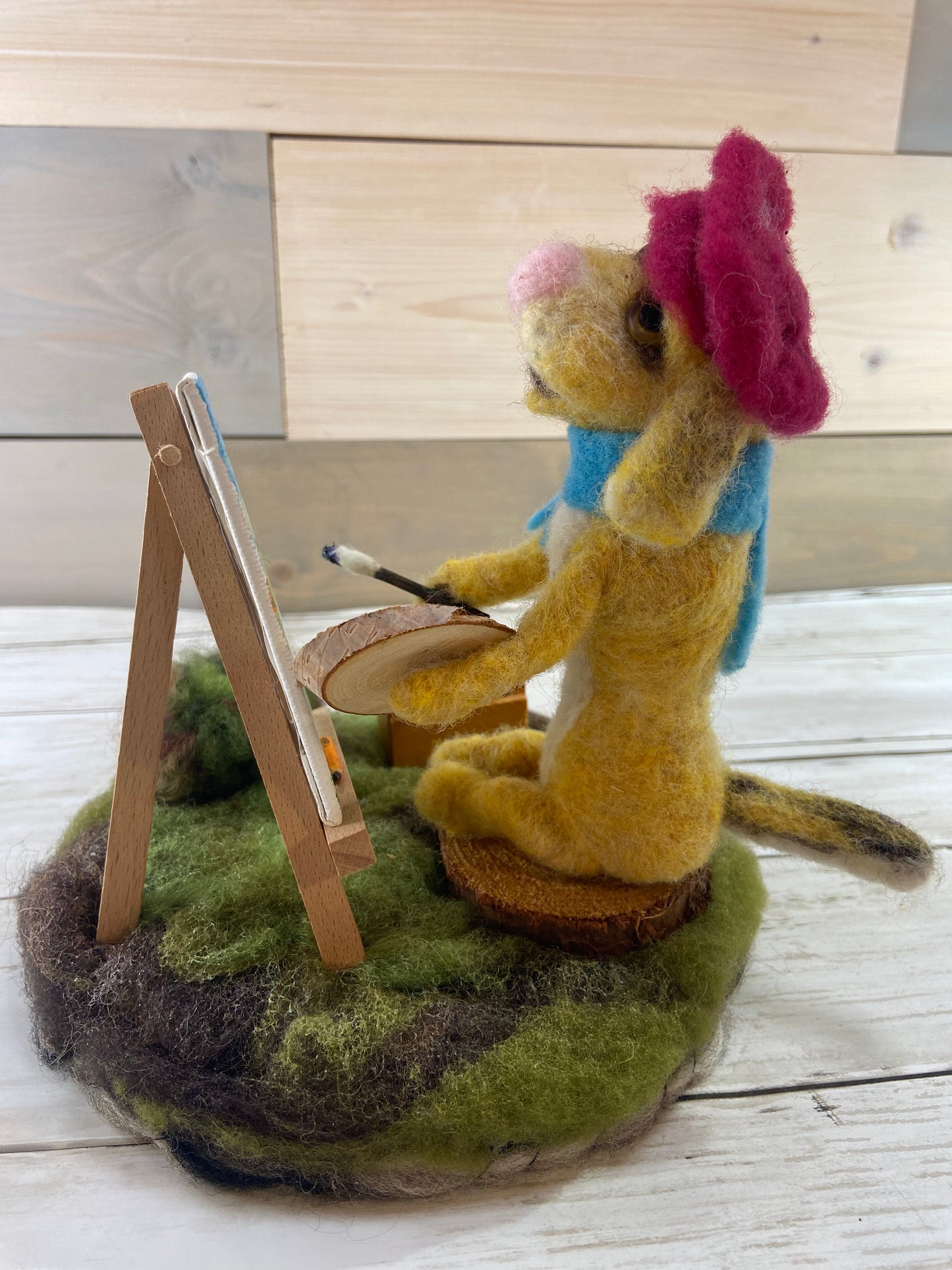 Pablo the Painter - Needle Felted Scene