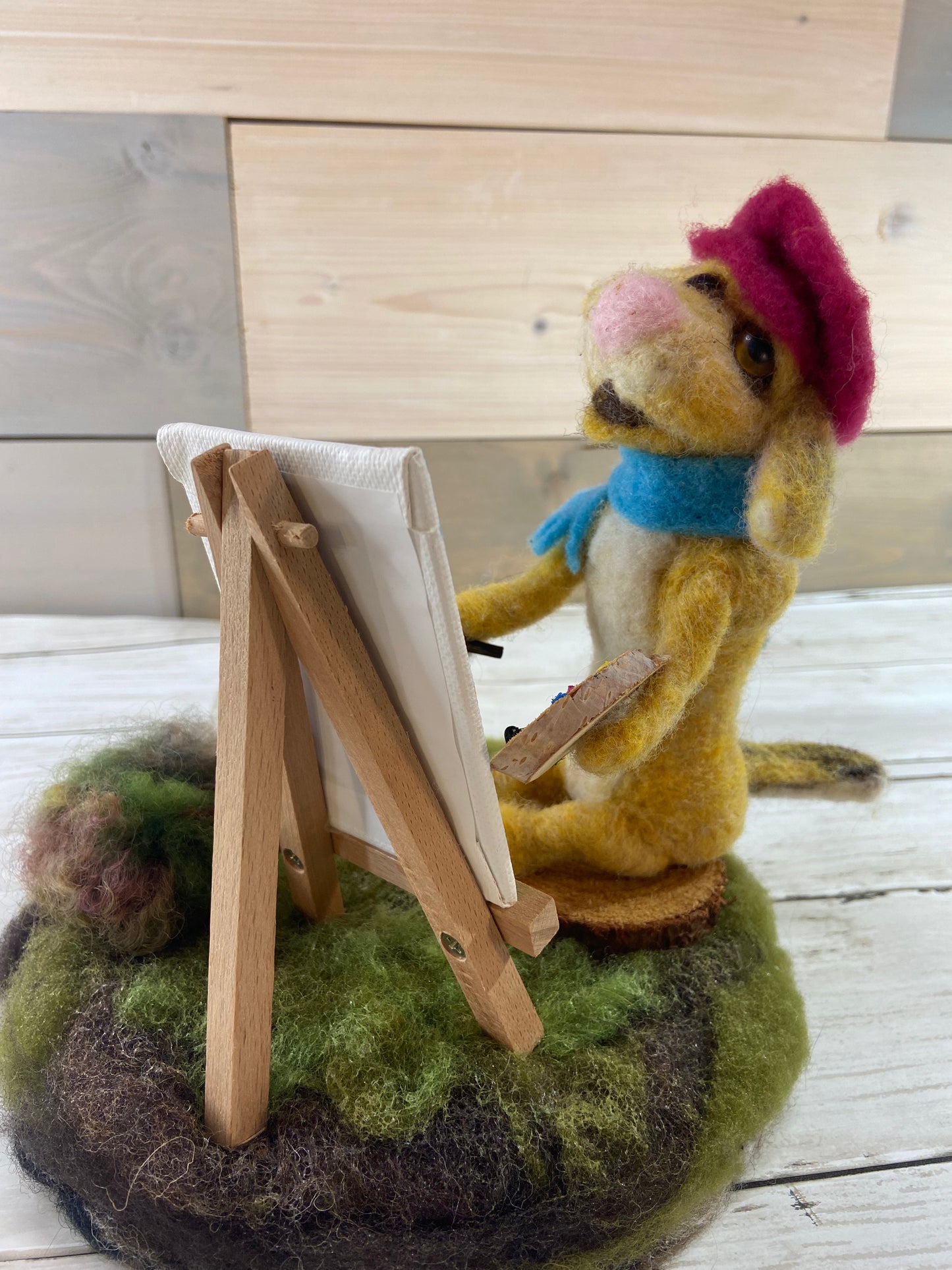 Pablo the Painter - Needle Felted Scene